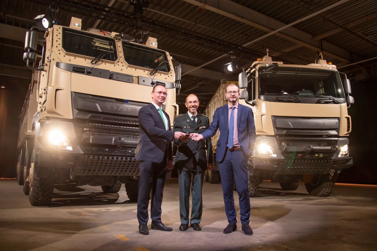 Eerste DAF CF <kleur>Military</kleur> trucks geleverd aan Belgische Defensie